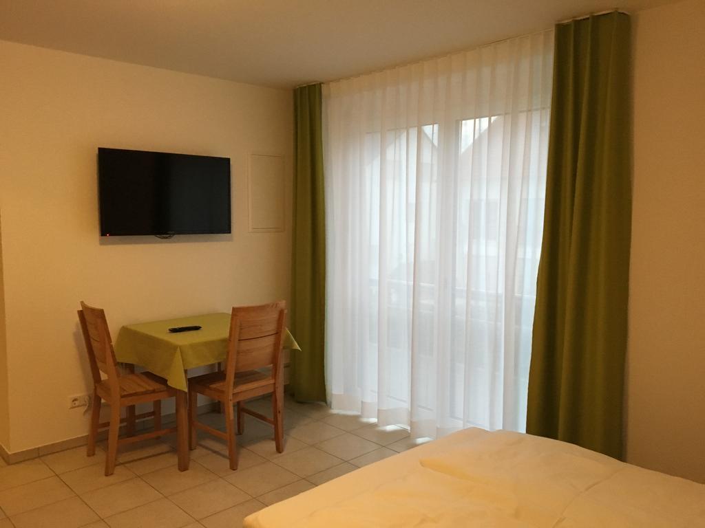 Апартаменты Boardinghouse Casita Amann Фридрихсхафен Экстерьер фото